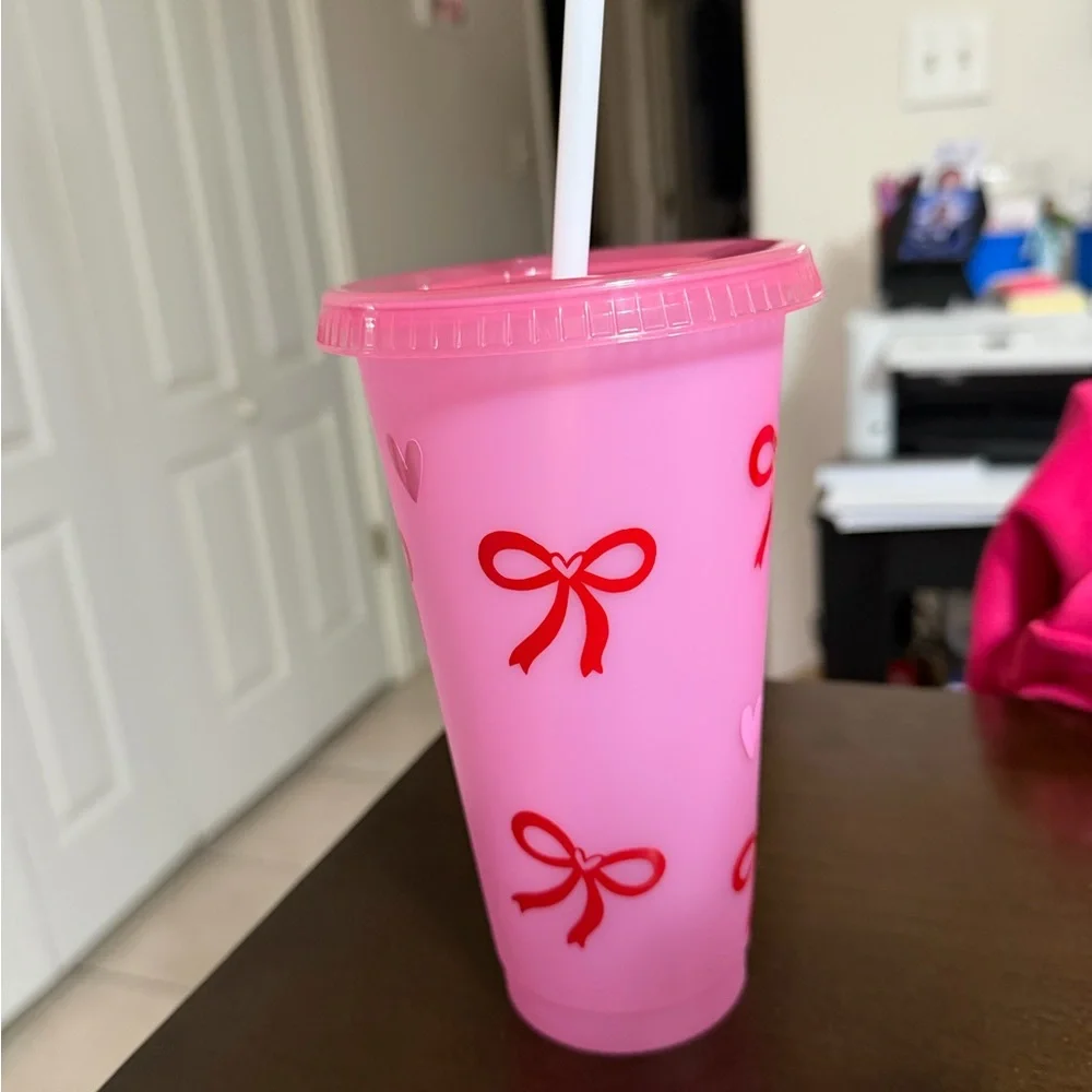 Pink Heart and Bow Party Cold Cup